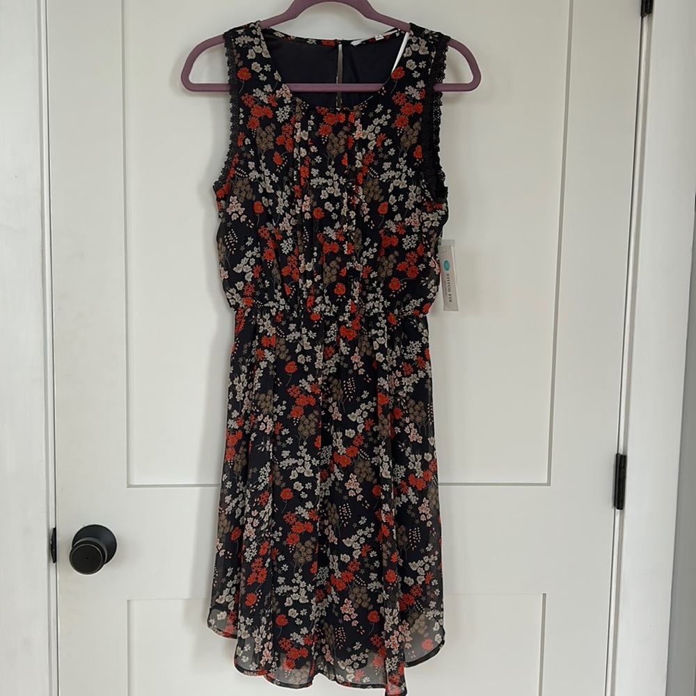 Knee-length Collective Concepts dress, size S